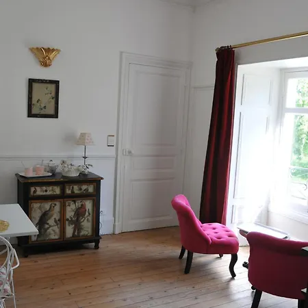 Aile Ouest Et Est Du Chateau De La Chaussee Brain-sur-Allonnes